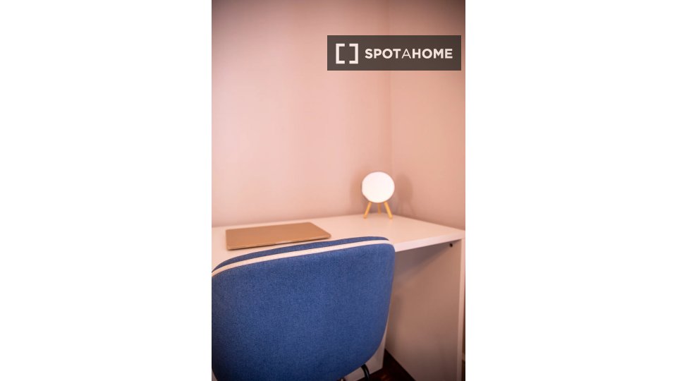 Double room Lisbon, 7 beds — photo 12