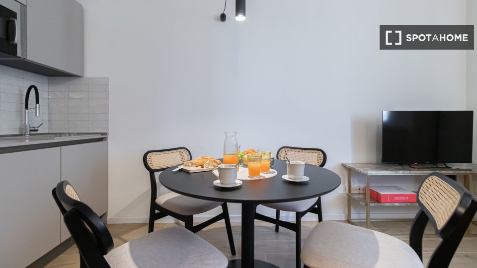 Apartamento Milán, 1 habitación, 53m² — foto 8