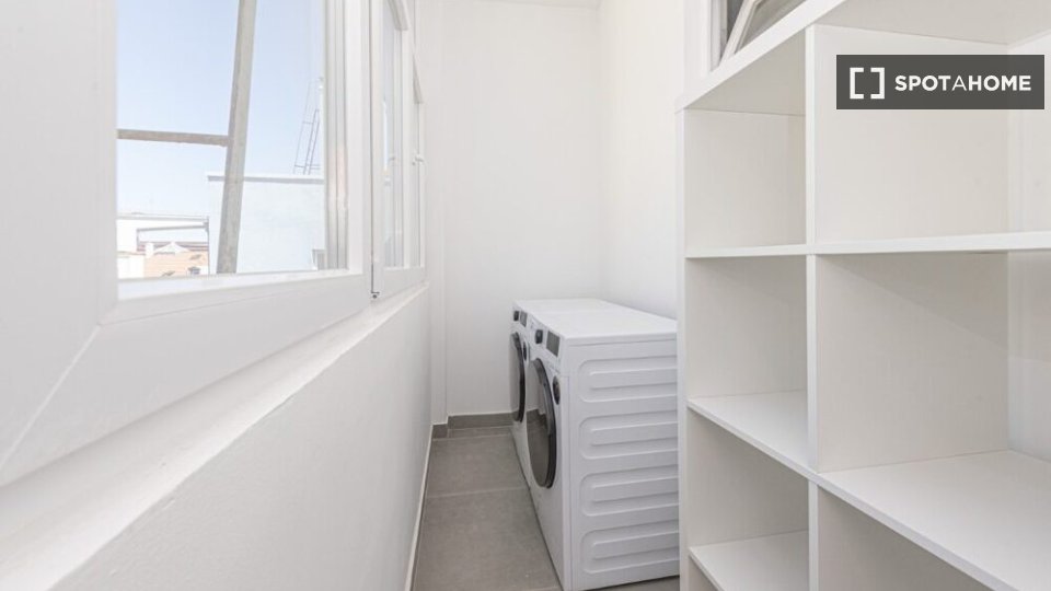 Double room Lisbon, 7 beds — photo 4
