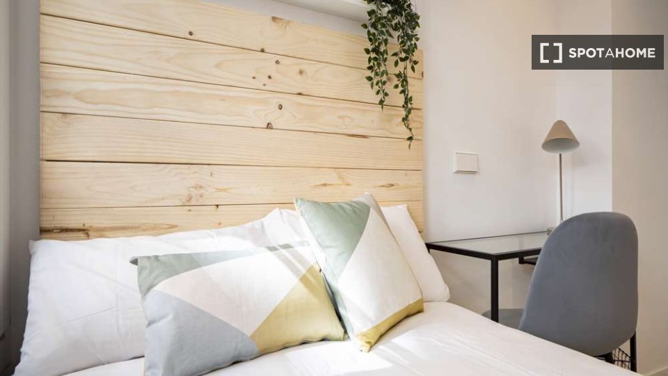 Double room Madrid, 4 beds — photo 7