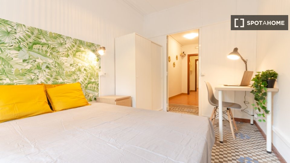 Double room Barcelona, 7 beds, 150m² — photo 17