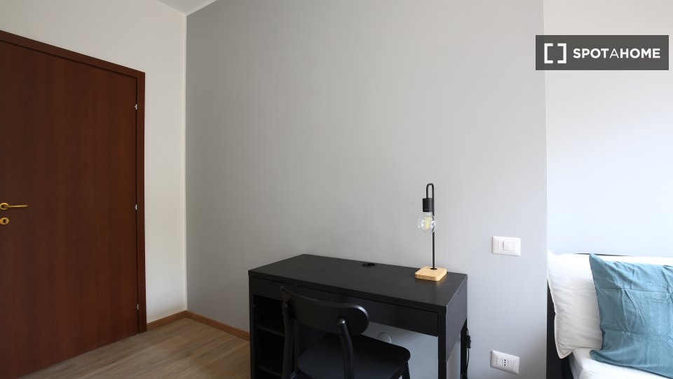 Double room Milan, 5 beds, 166m² — photo 11