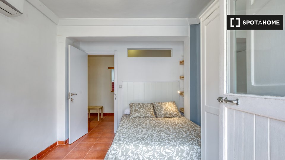 Double room Valencia, 4 beds, 80m² — photo 6