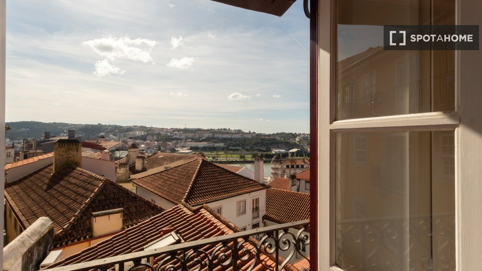 Apartment Coimbra, 2 beds, 75m² — photo 26