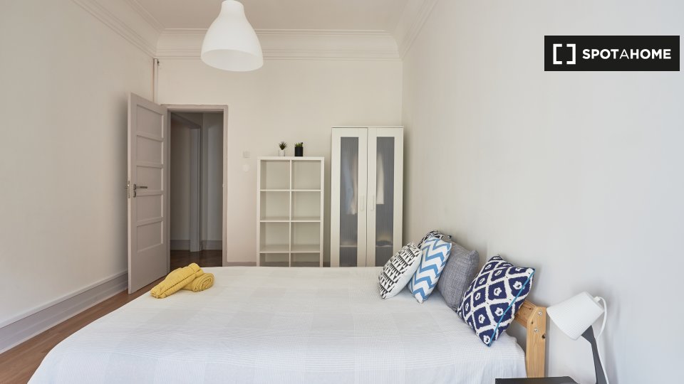 Double room Lisbon, 13 beds — photo 3