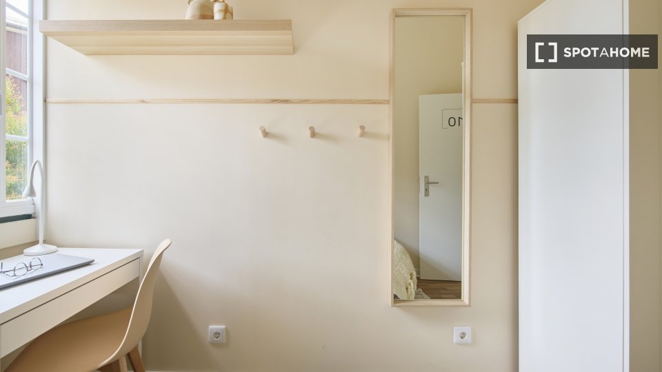 Double room Lisbon, 12 beds — photo 13
