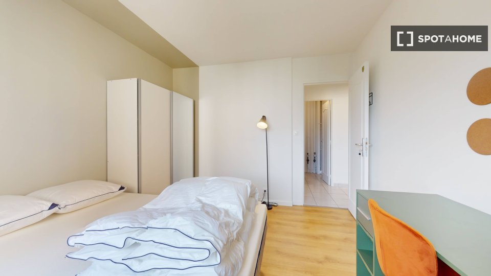Double room Paris, 15 beds — photo 15