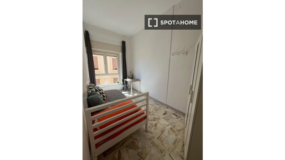 Double room Cagliari, 14 beds — photo 12