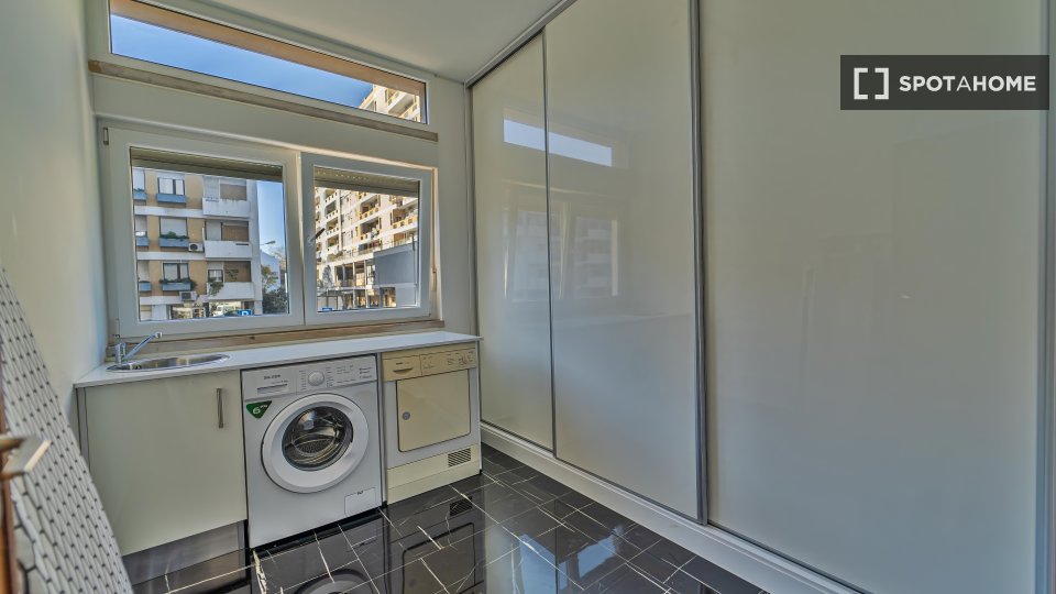 Double room Lisbon, 6 beds — photo 4