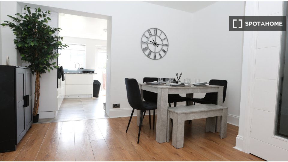 Apartment London, 2 beds, 89m² — photo 2