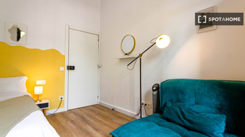 Double room Barcelona, 9 beds — photo 6