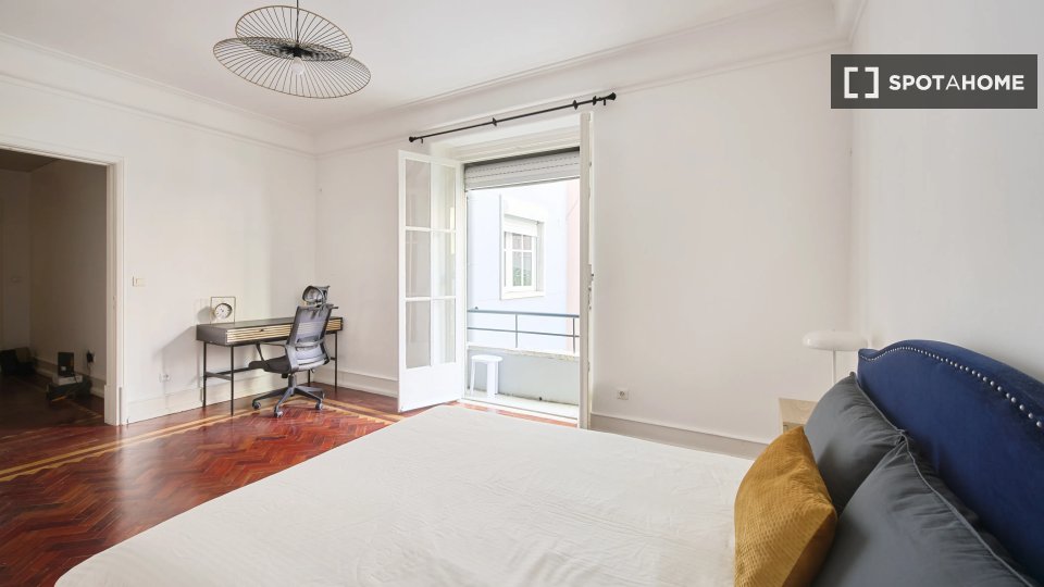 Double room Lisbon, 7 beds — photo 12
