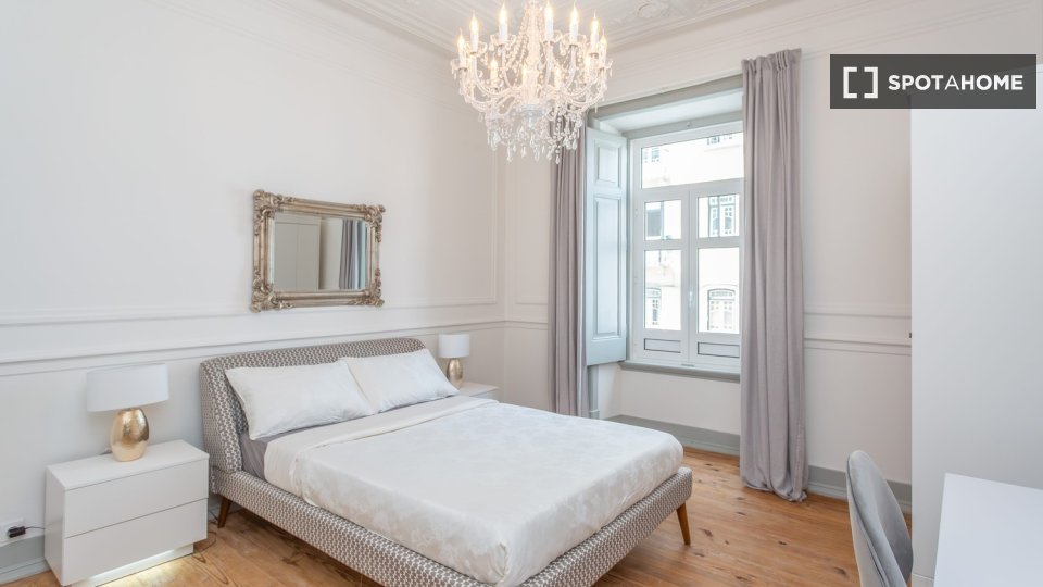 Double room Lisbon, 6 beds — photo 19