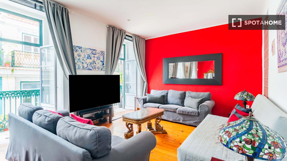 Apartment Lisbon, 2 beds — photo 11