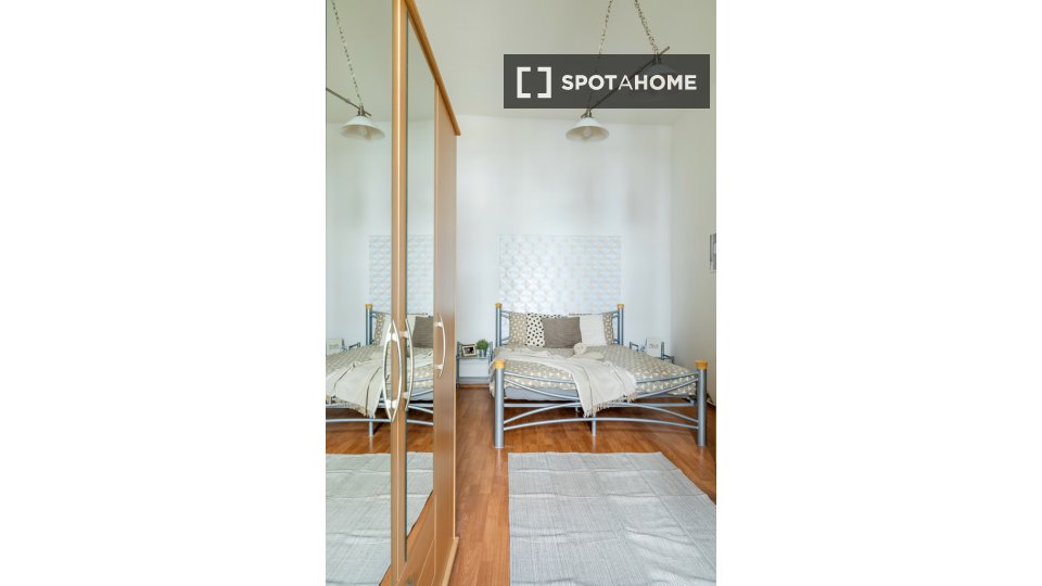 Double room Budapest, 3 beds, 80m² — photo 16