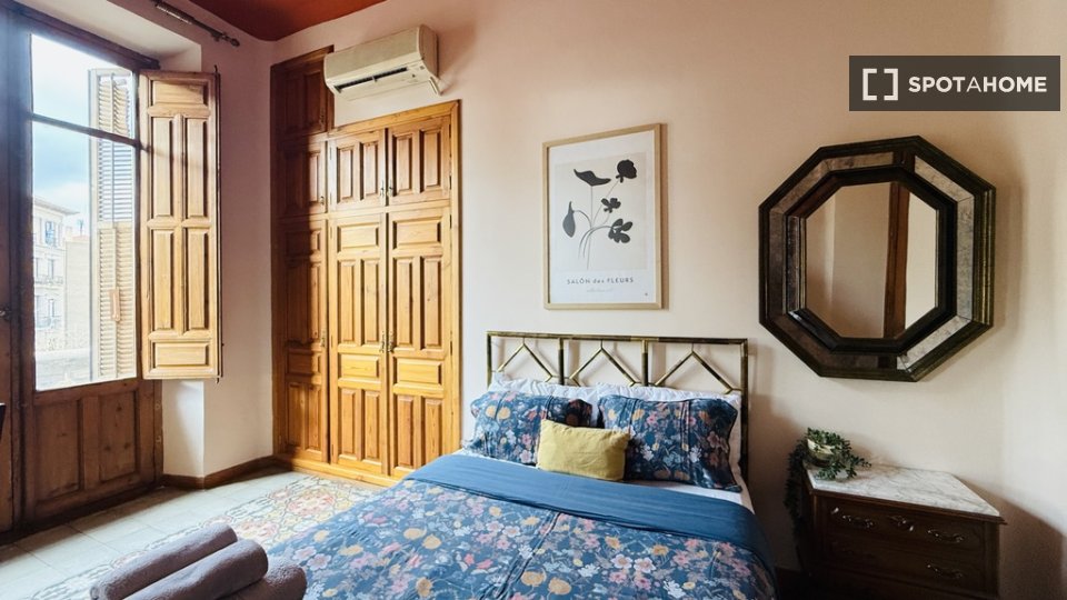 Double room Granada, 1 bed — photo 22