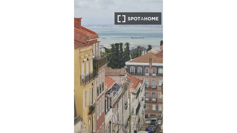 Double room Lisbon, 11 beds — photo 14
