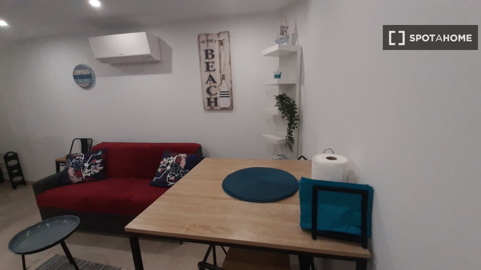 Apartment Montpellier, 1 bed — photo 6