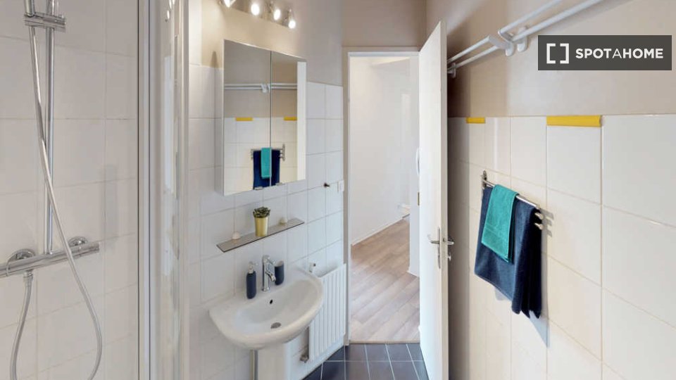 Double room Paris, 6 beds, 120m² — photo 16
