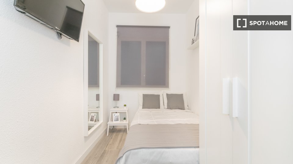 Double room Barcelona, 4 beds, 120m² — photo 18