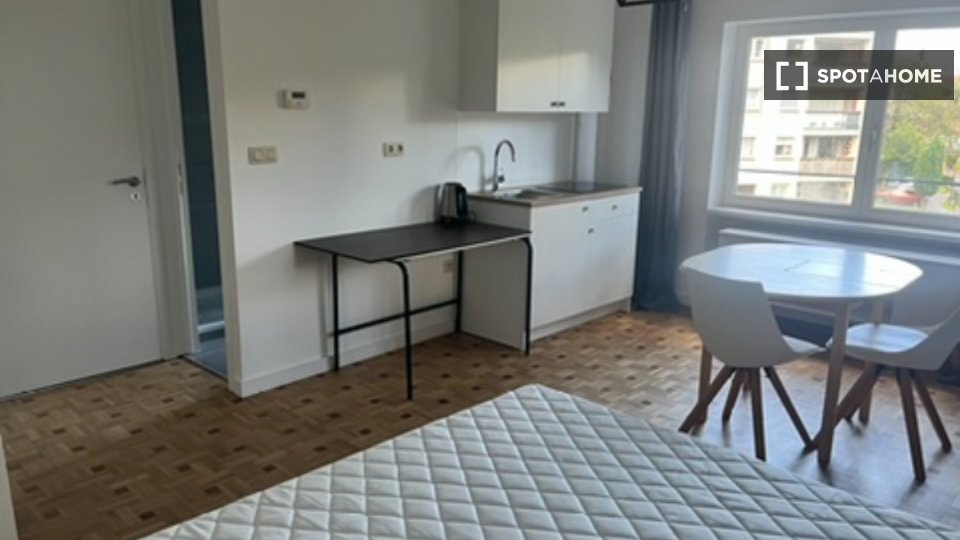 Apartment mono Brussels, 30m² — photo 1