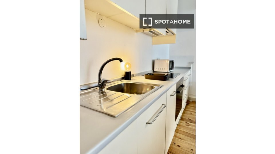 Apartment mono Lisbon, 47m² — photo 16