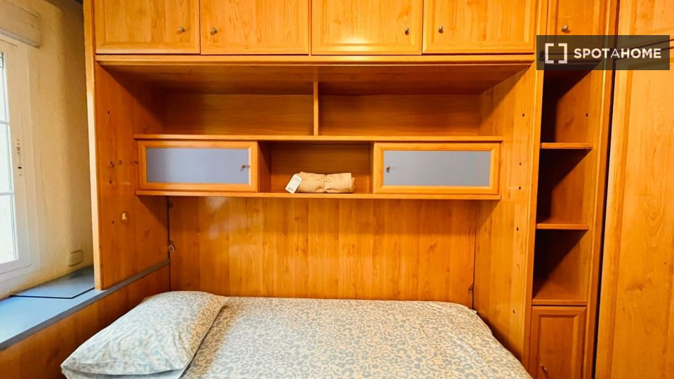 Chambre double Madrid, 4 chambres — photo 9