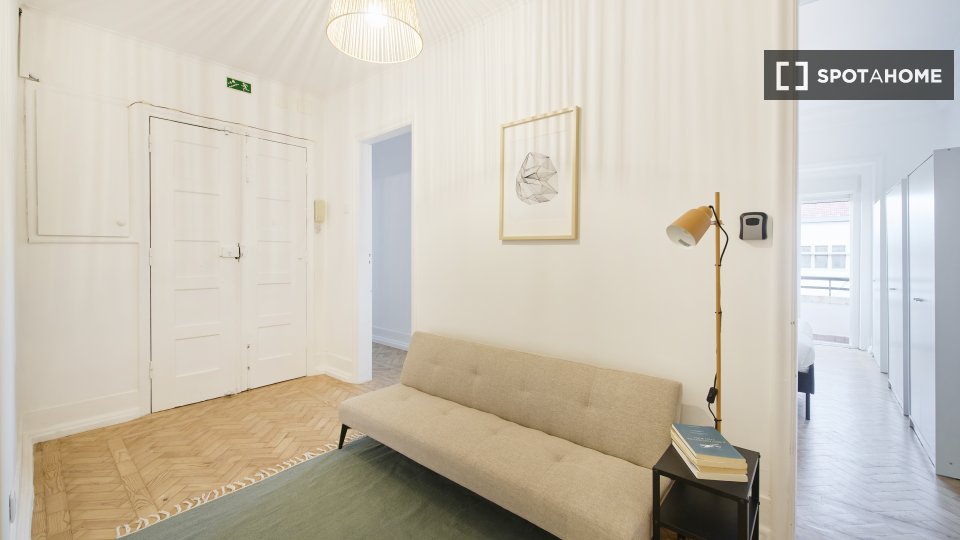 Double room Lisbon, 9 beds — photo 14