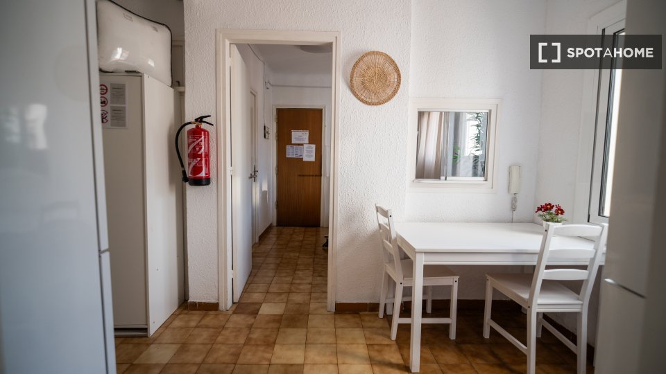 Double room Barcelona, 8 beds — photo 3