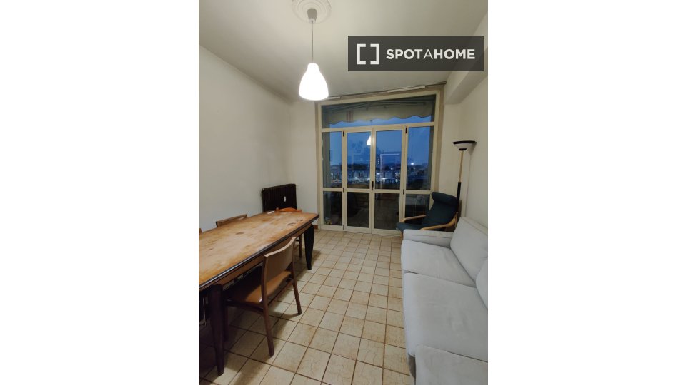 Double room Milan, 4 beds, 120m² — photo 2