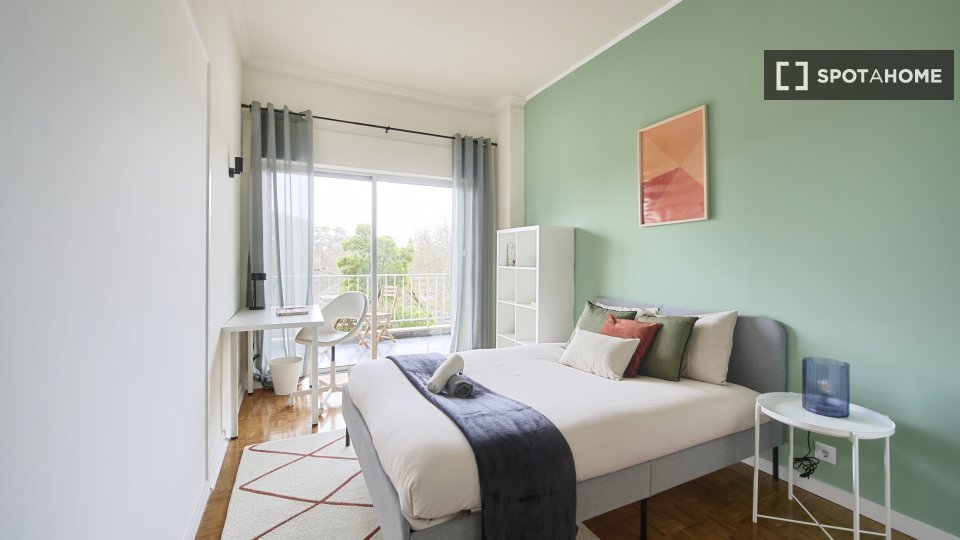 Double room Lisbon, 7 beds — photo 9