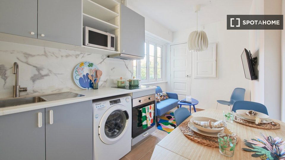 Double room Lisbon, 6 beds — photo 10