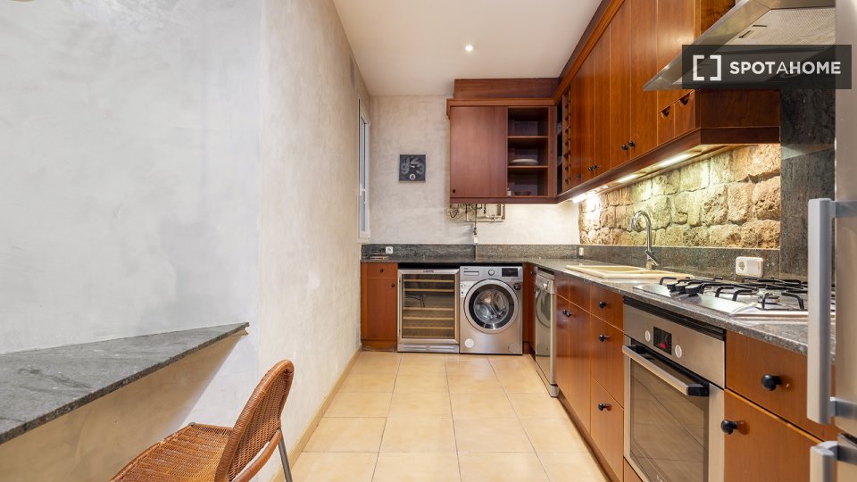 Apartment Barcelona, 2 beds — photo 15