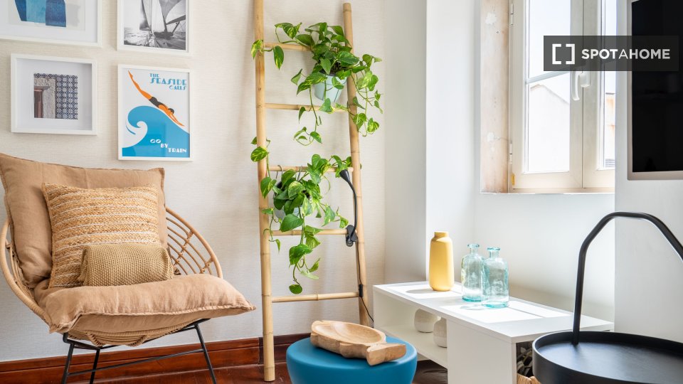 Apartment Lisbon, 2 beds, 65m² — photo 6