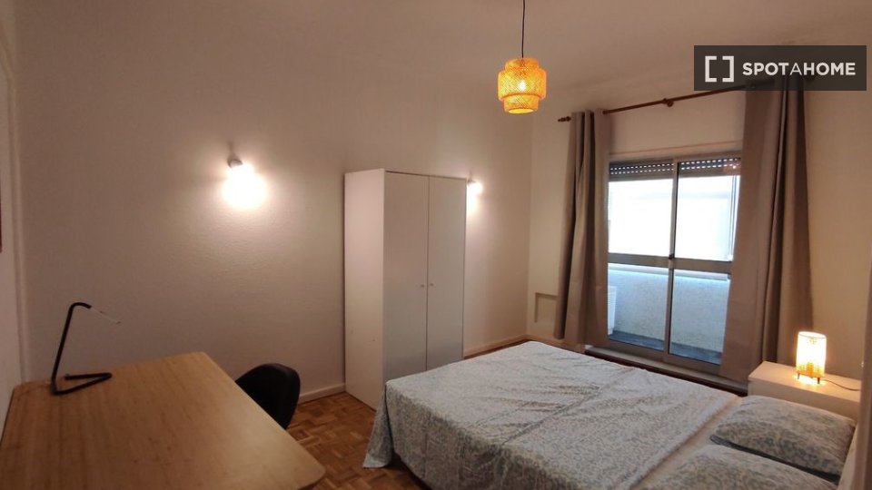 Double room Porto, 4 beds, 100m² — photo 18