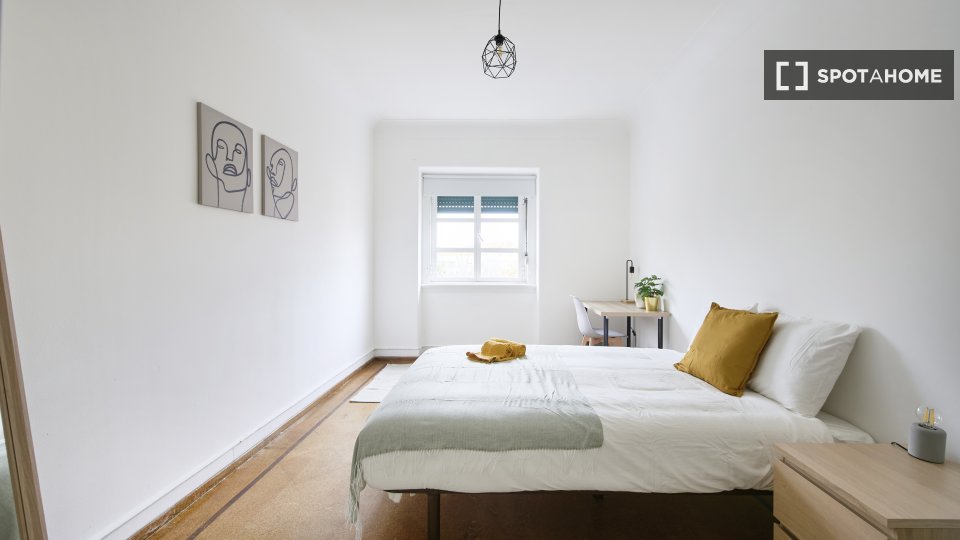 Double room Lisbon, 9 beds — photo 5