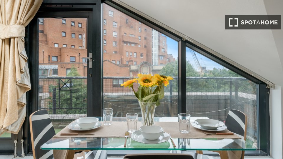 Apartment London, 1 bed, 65m² — photo 8