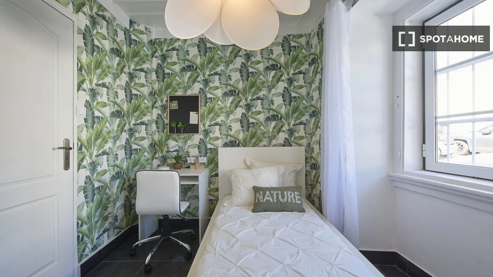 Double room Lisbon, 13 beds — photo 2
