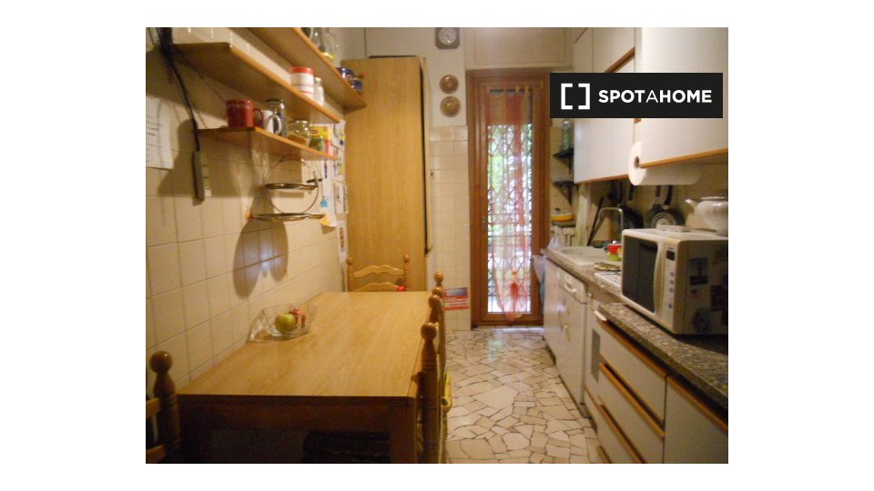 Double room Milan, 1 bed — photo 9