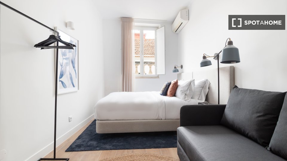 Apartment mono Lisbon, 25m² — photo 1