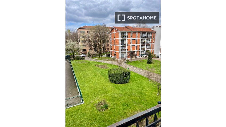 Double room Milan, 4 beds, 120m² — photo 2