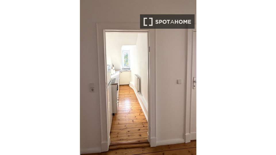 Apartment Berlin, 2 beds, 51m² — photo 1