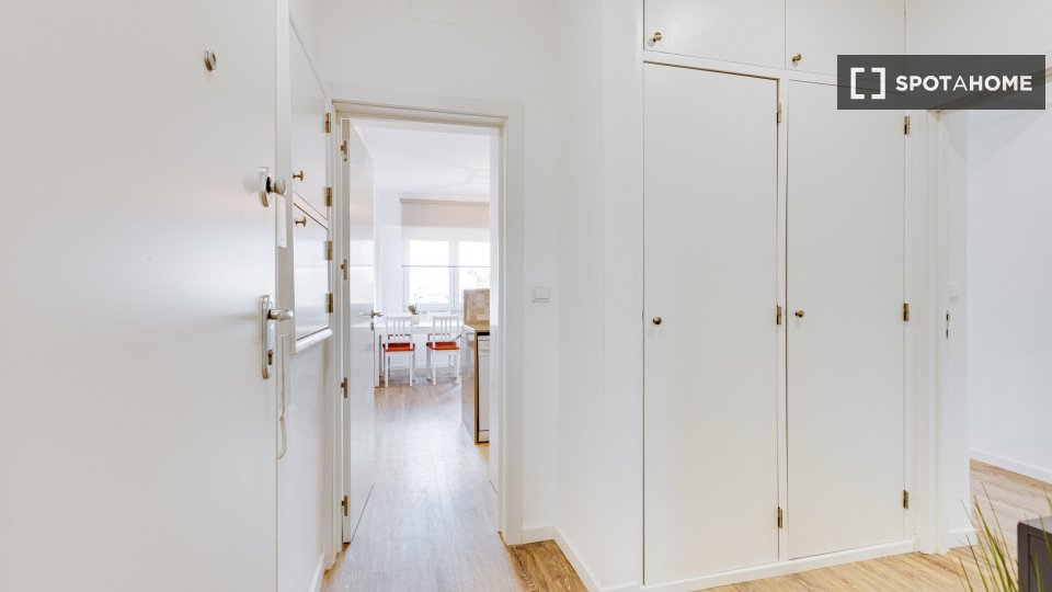 Apartment Lisbon, 2 beds — photo 12