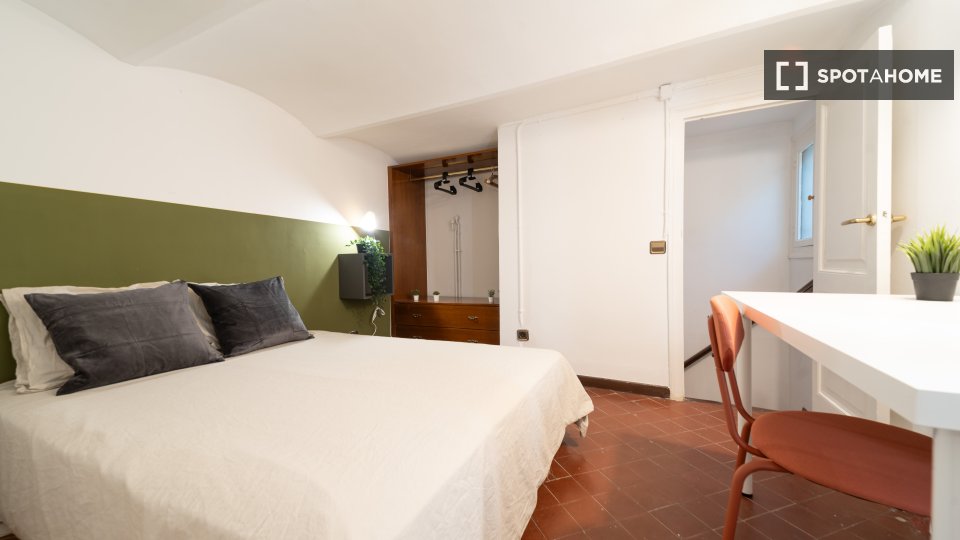 Double room Barcelona, 8 beds, 190m² — photo 6