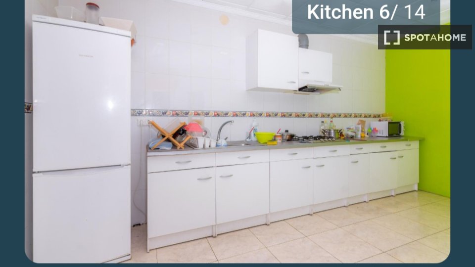 Double room Alicante, 5 beds, 135m² — photo 6