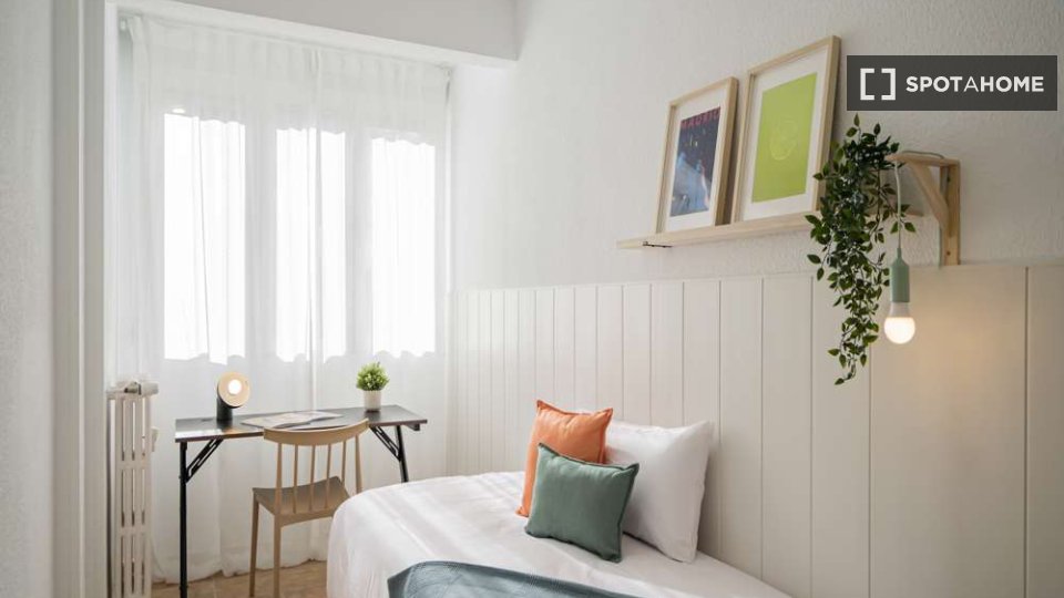 Double room Madrid, 25 beds — photo 1