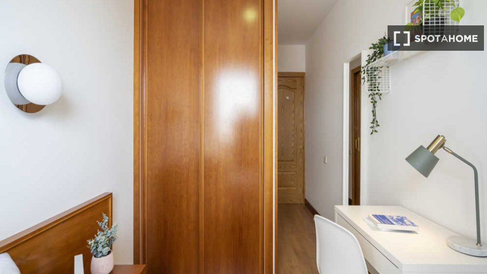 Double room Madrid, 12 beds — photo 68