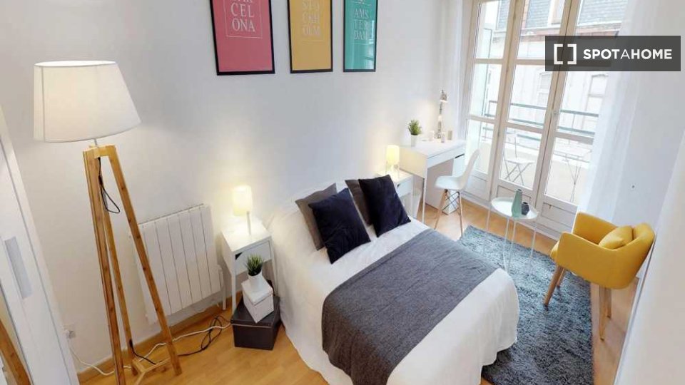 Double room Lille, 4 beds, 70m² — photo 1