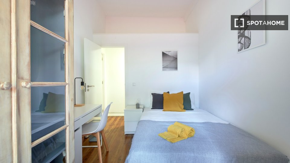 Double room Lisbon, 9 beds — photo 17