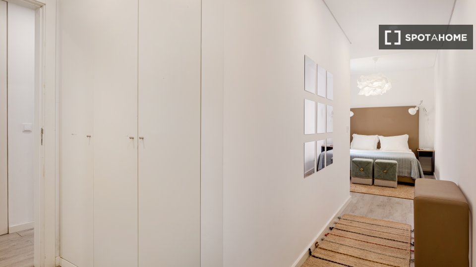 Apartment Lisbon, 3 beds — photo 8